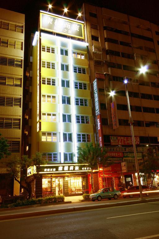 Kindness Hotel Shinkuchan Kaohsiung Bagian luar foto