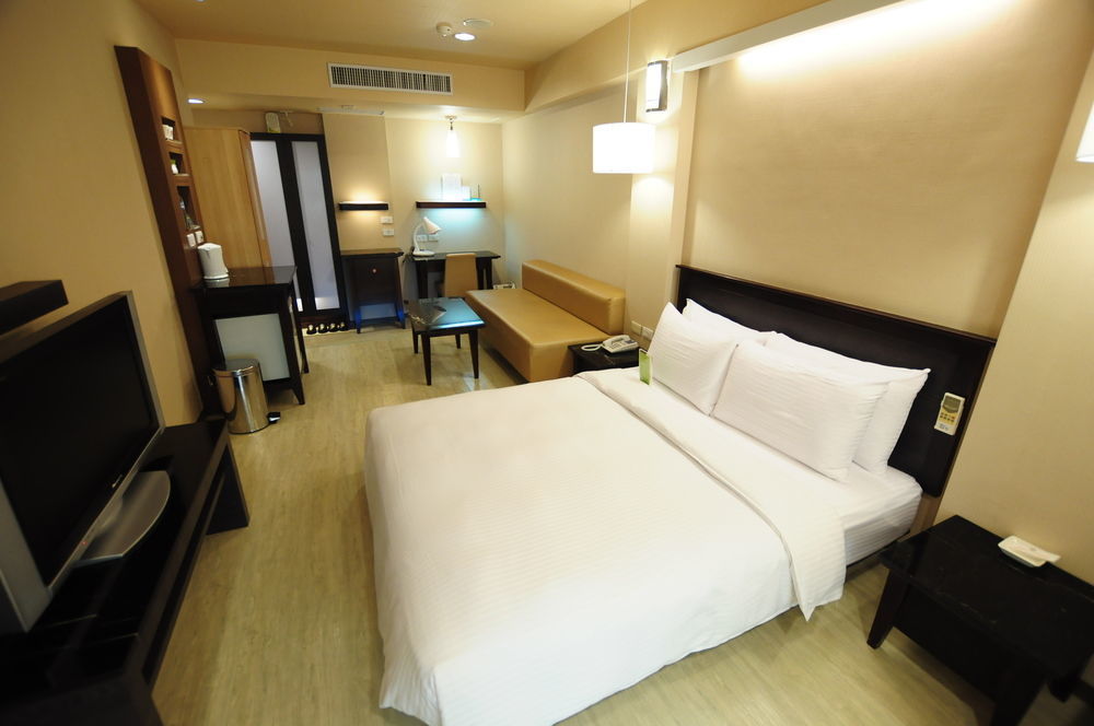 Kindness Hotel Shinkuchan Kaohsiung Bagian luar foto