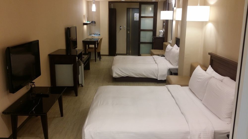 Kindness Hotel Shinkuchan Kaohsiung Bagian luar foto