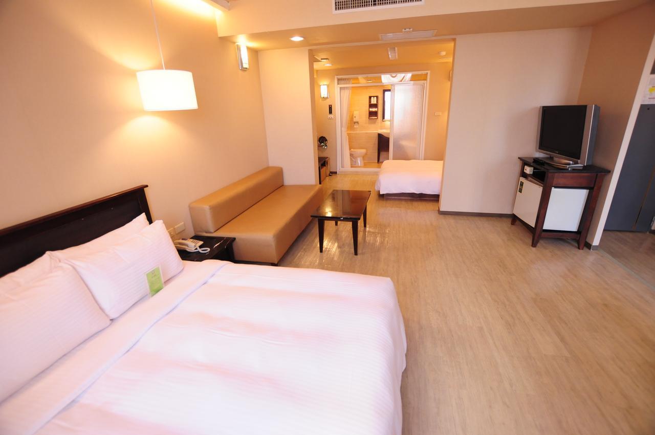 Kindness Hotel Shinkuchan Kaohsiung Bagian luar foto