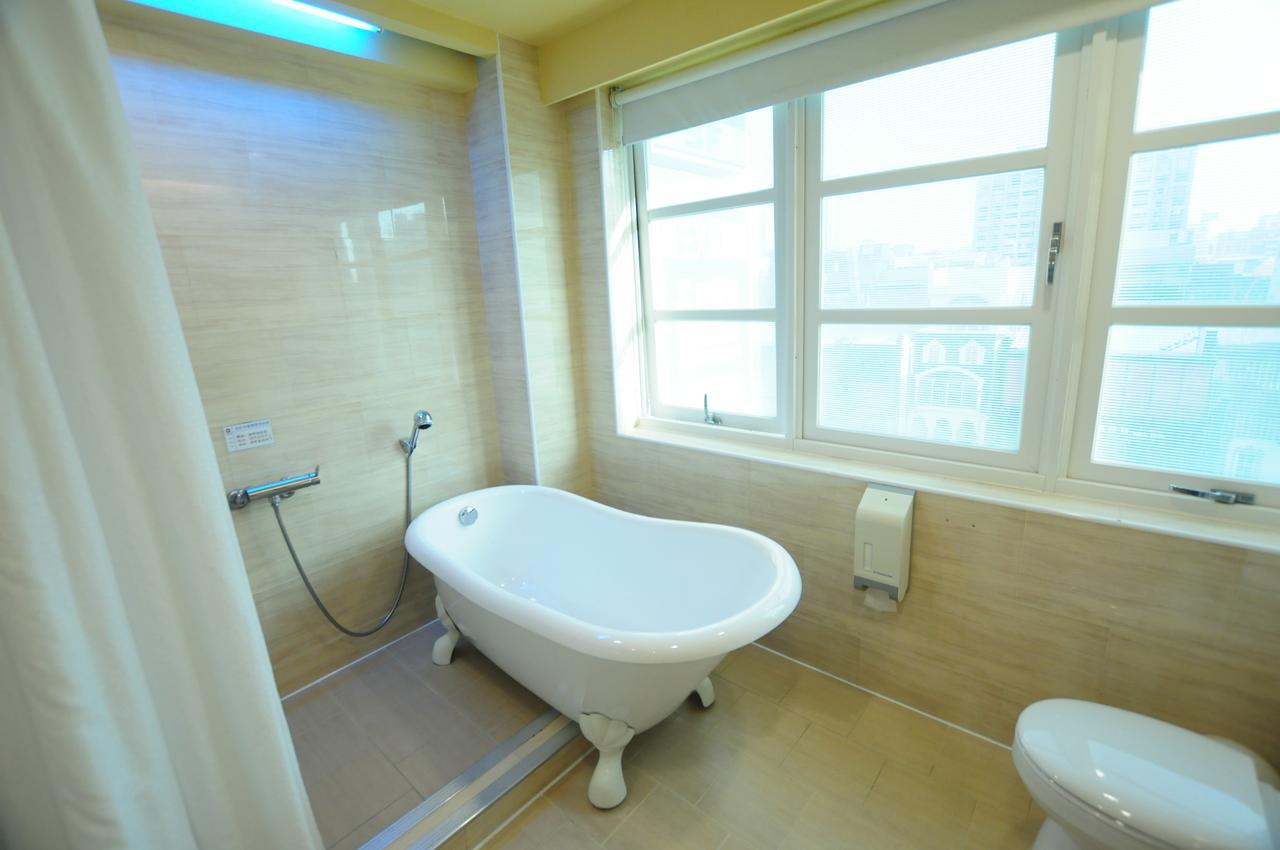 Kindness Hotel Shinkuchan Kaohsiung Bagian luar foto